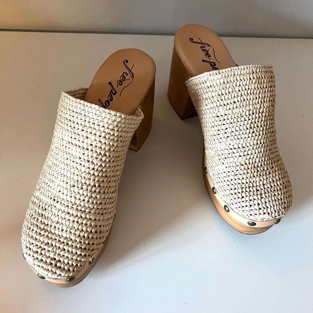 🌟 FREE PEOPLE Claudia Crochet Clog-SIZE 8 - Picture 8 of 16